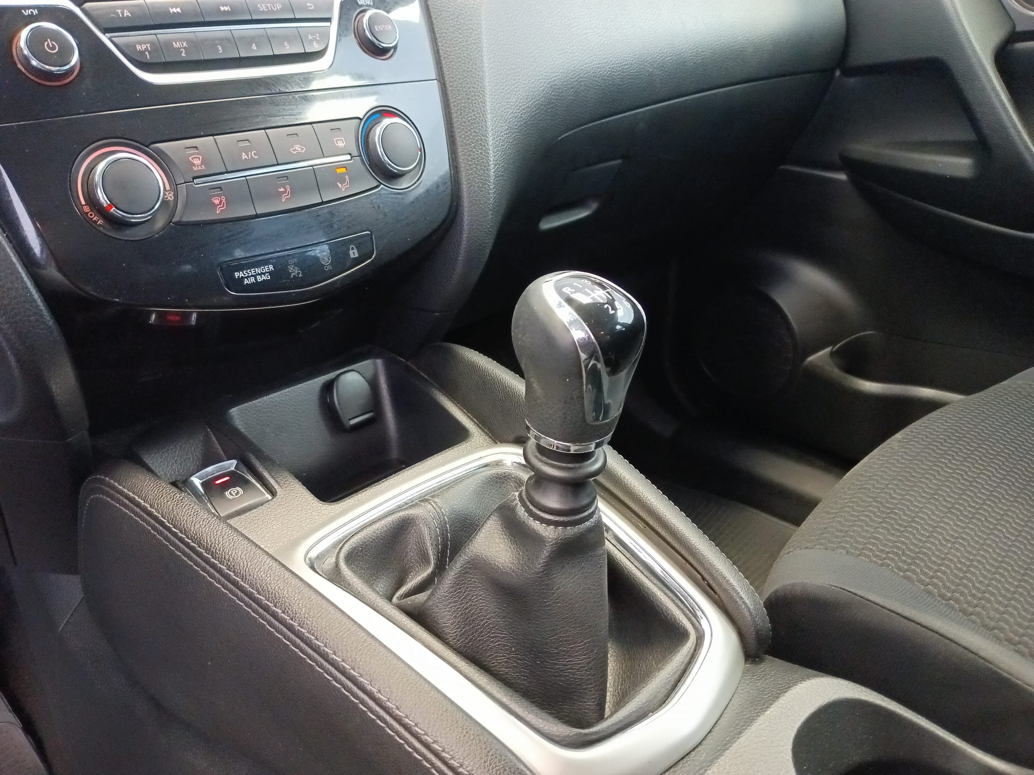 NISSAN QASHQAI 28